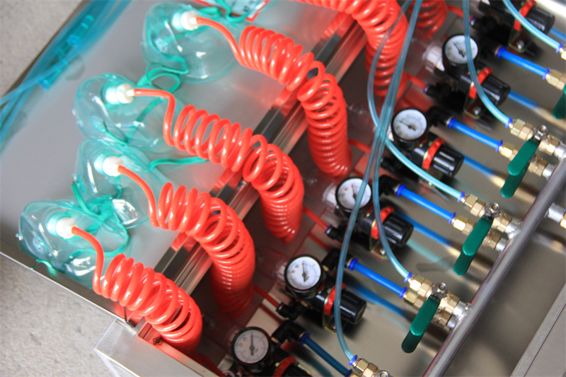 礦井壓風供水自救裝置